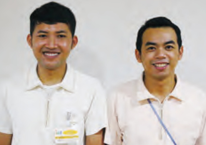 ペラさん（左）と同時にEPAで来日し、同じく介護福祉士国家試験に合格したアンドリ リスカフリアディさん（右）